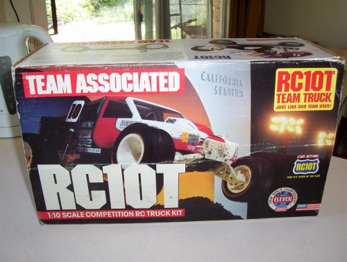 RC10T Team Box 001 (Medium).JPG