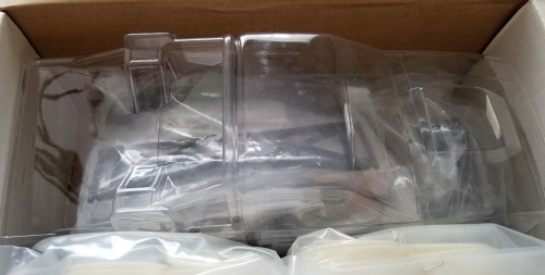 RC10T # 7014 Box Interior with clear body shell.jpg