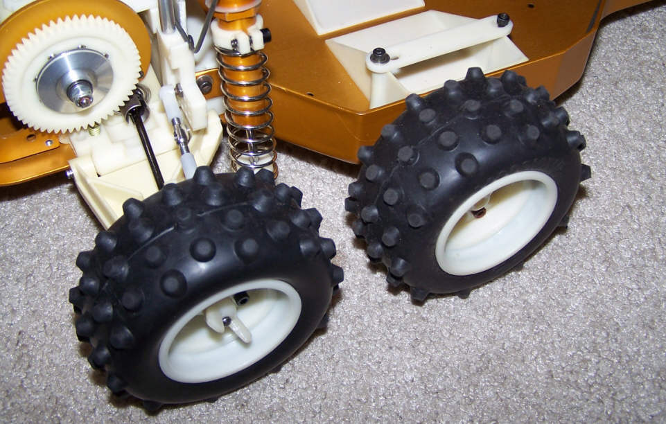 rc10 tire.jpg