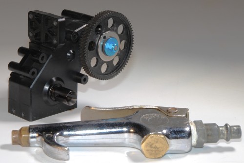 Kyosho gear box.1.JPG