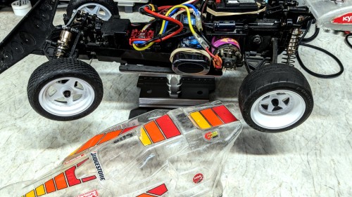 kyosho-raider-pro-scorpion-wheels.jpg