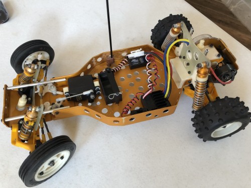 Associated RC10 (rerelease tires) 005_small.jpg