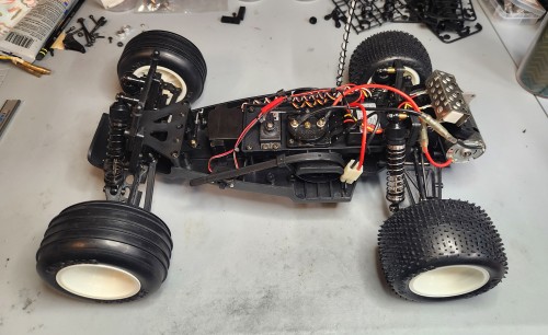 KYOSHO OUTRAGE ST 1.jpg