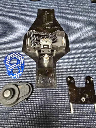 mid chassis.jpg