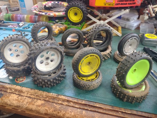 front tires and wheels dirty full set.jpg