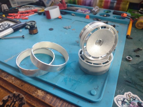 front wheels silver.jpg