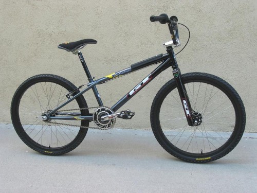 2001 Pro Series 24 - 4.JPG