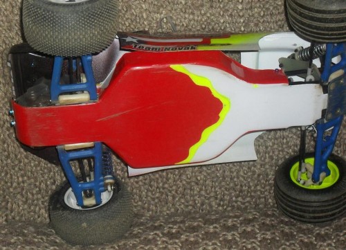 RC10T 09 VONATs 001.JPG