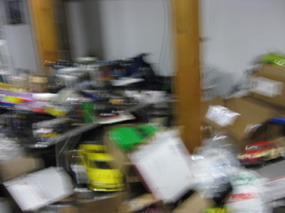 settin03 of ebay disaster area .jpg