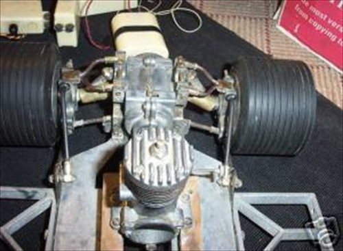 f1a4_1_b.jpg