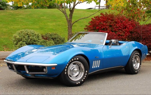 1969ChevroletCorvetteStingrayBlue.jpg