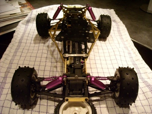 Gold chassis 002.JPG