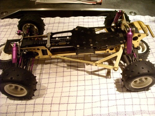 Gold chassis 003.JPG