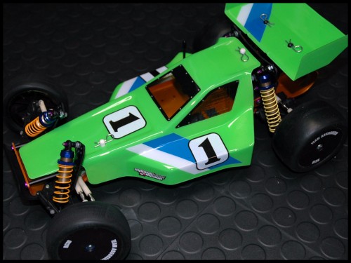 Associated RC10 (B4 hubs and carriers, Kyosho Velvet shocks, Kawasaki tribute body) 32.jpg