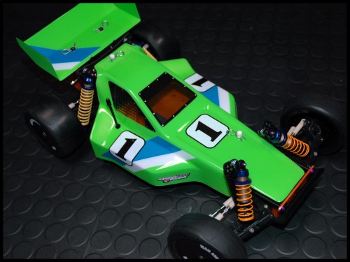 Associated RC10 (B4 hubs and carriers, Kyosho Velvet shocks, Kawasaki tribute body) 35.jpg