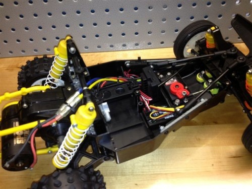 Tamiya Falcon (braced chassis, bell-crank steering, Fox wheels) 009_small.JPG