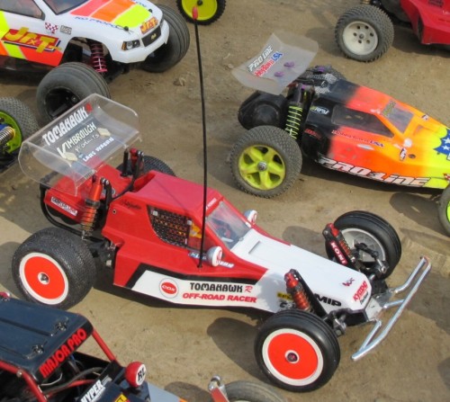 Vonats Kyosho Tomahawk R 237.jpg