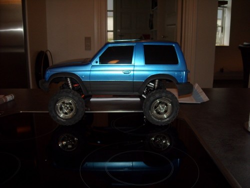 Axial AX, TCS chassis, Tamiya Pajero body