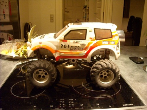 Shortend Hi-lift with Junfac and unknown Pajero body