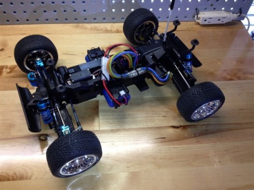 Tamiya TL-01B (Tamiya Brushless, RPM wheels, TA-01 body) 005_small.JPG