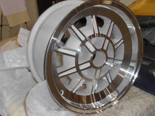 GT 500 Wheels 002.JPG