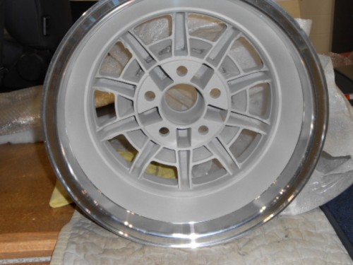 GT 500 Wheels 003.JPG