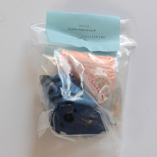 Bag D: Better view of the blue motor plate!