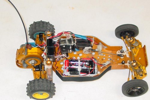 Associated RC10 (custom rebuild, lightened chassis, Vonats_2008) 11.jpg