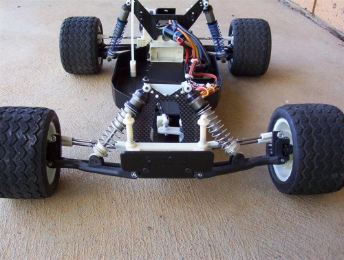 Daves RC10T Runner 2 001 (Medium).JPG