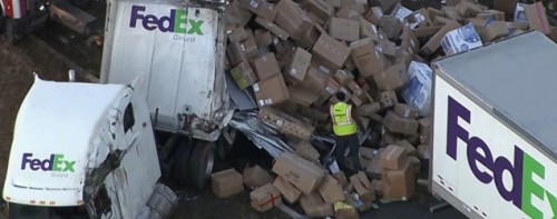 FedEx-truck2ipad_635x250_1418705585.gif.jpg