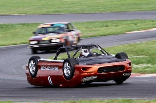 check-out-the-weird-upside-down-race-car-in-a-L-rqv1K0.jpg