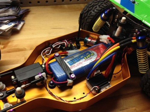Associated RC10 (Novak 17.5, B4 carriers, Kyosho Velvets, Kawasaki MX body) 4_small.JPG
