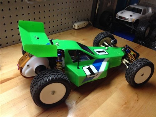 Associated RC10 (Novak 17.5, B4 carriers, Kyosho Velvets, Kawasaki MX body) 3_small.JPG